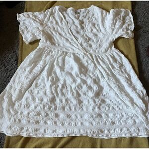 Nordstrom Rack White Textured Short Sleeve Dress Size S